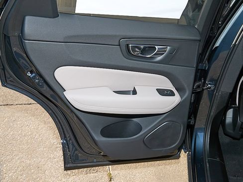 New 2026 Volvo XC60 B5 Plus w/ Climate Package image 17