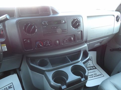 Used 2014 Ford E-150 and Econoline 150 image 21