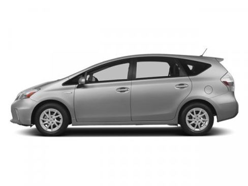 Used 2014 Toyota Prius V Five image 3