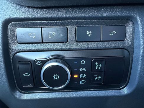 Used 2023 Ford F250 Lariat w/ Lariat Ultimate Package AWD/4WD image 31