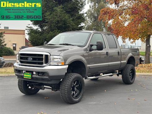 Used 2002 Ford F250 4x4 Crew Cab Super Duty image 1