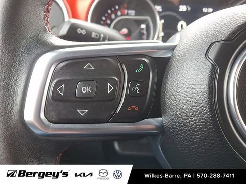 Used 2018 Jeep Wrangler Unlimited Rubicon w/ Dual Top Group image 24