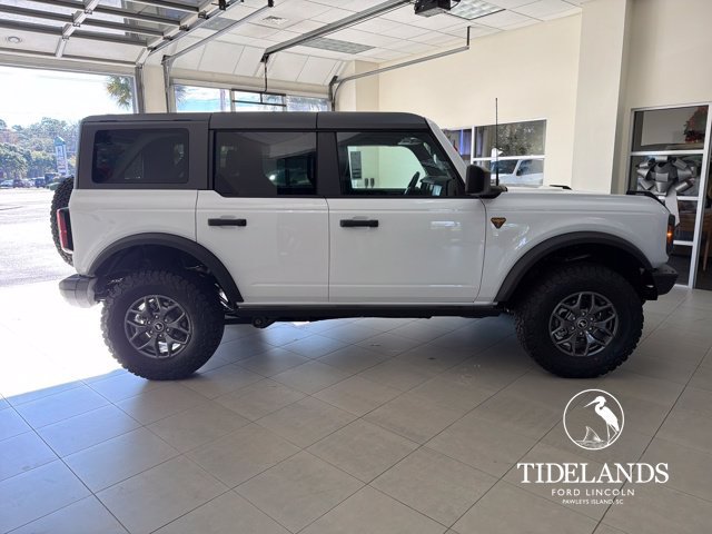 Used 2025 Ford Bronco Badlands AWD/4WD image 10