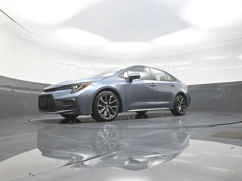 Used 2020 Toyota Corolla SE FWD image 11