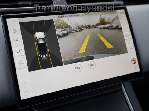 Used 2025 Land Rover Range Rover Velar Dynamic SE image 26