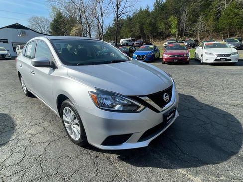 Used 2018 Nissan Sentra SV w/ Premium Package (P01) image 10