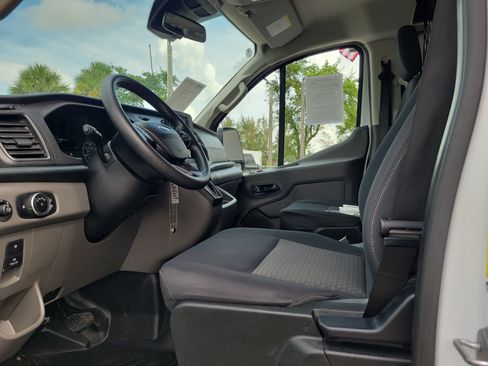 Used 2025 Ford Transit 250 Low Roof w/ Exterior Upgrade Package RWD image 11