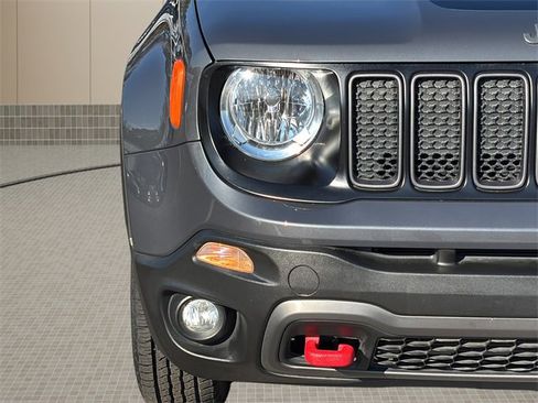 Certified 2022 Jeep Renegade Trailhawk image 10