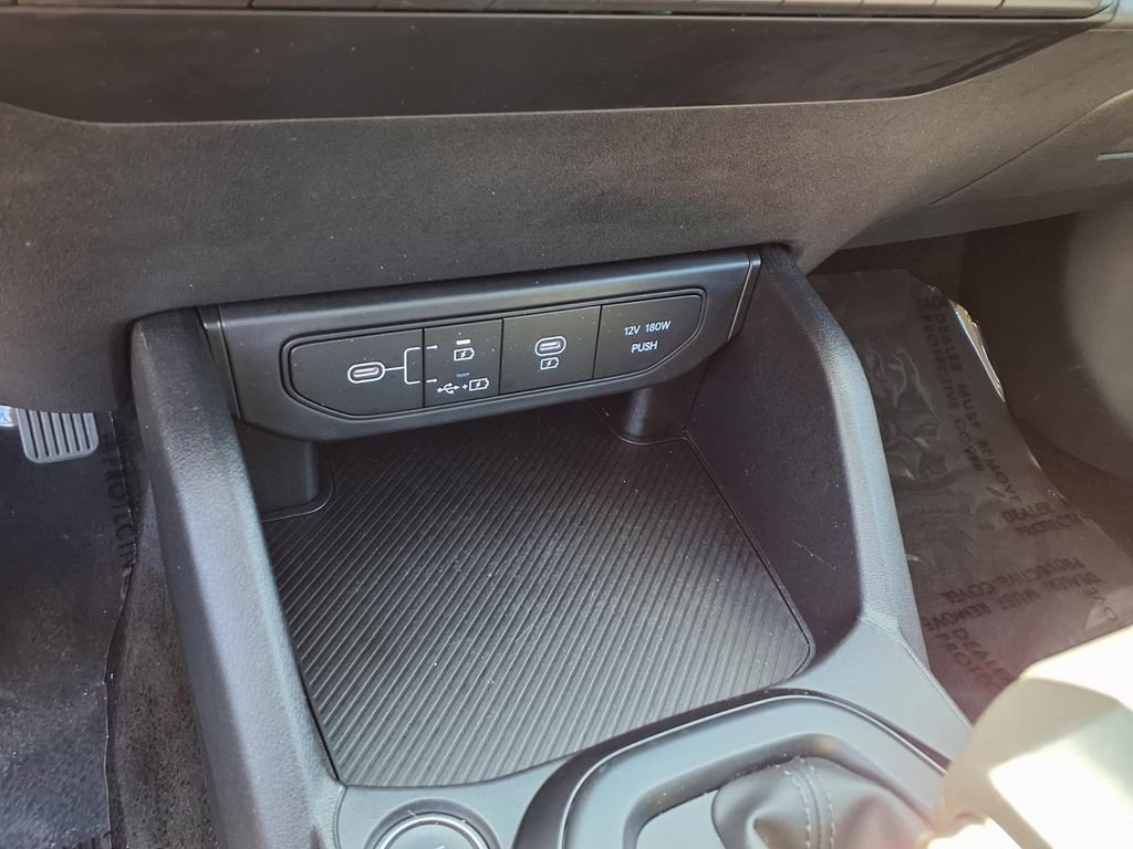 Used 2025 Kia K4 FWD image 21