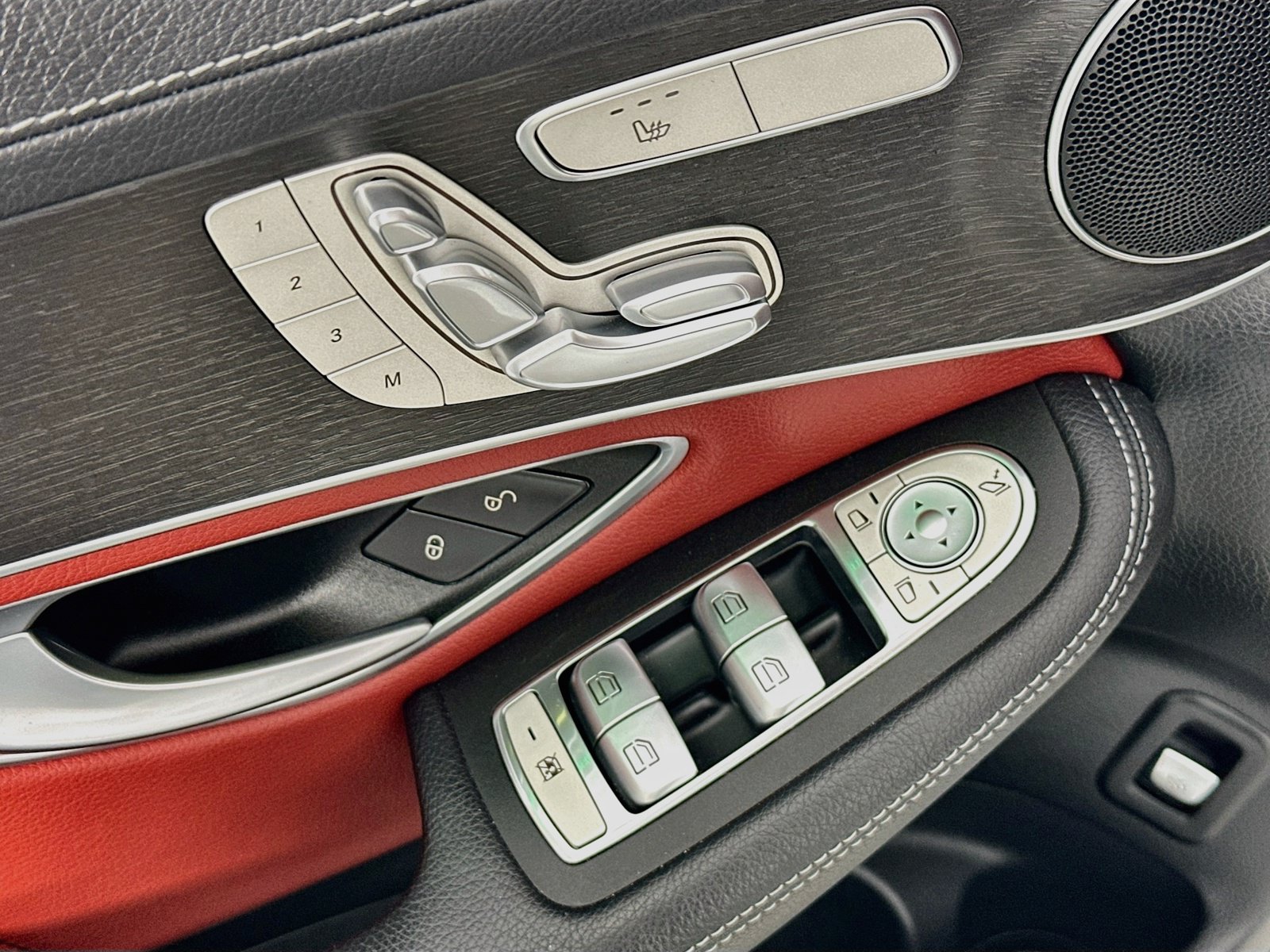 Used 2022 Mercedes-Benz GLC 43 AMG 4MATIC image 17