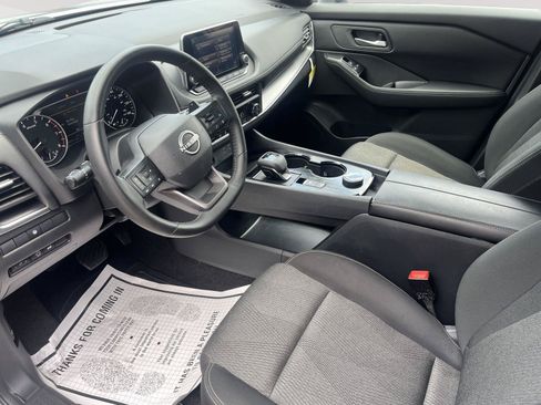 Certified 2025 Nissan Rogue SV AWD/4WD image 22