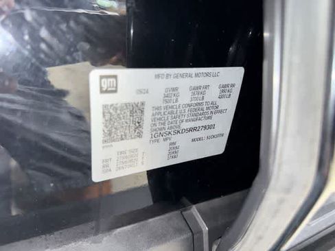 Used 2024 Chevrolet Tahoe Premier AWD/4WD image 14