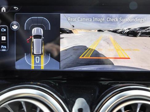 Certified 2026 Mercedes-Benz GLB 250 4MATIC image 21