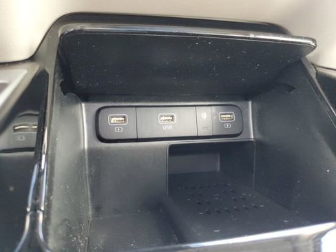 Certified 2022 Kia Sorento SX Prestige w/ Panoramic Sunroof Package image 29