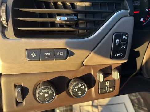 Used 2016 GMC Yukon Denali w/ Open Road Package image 11