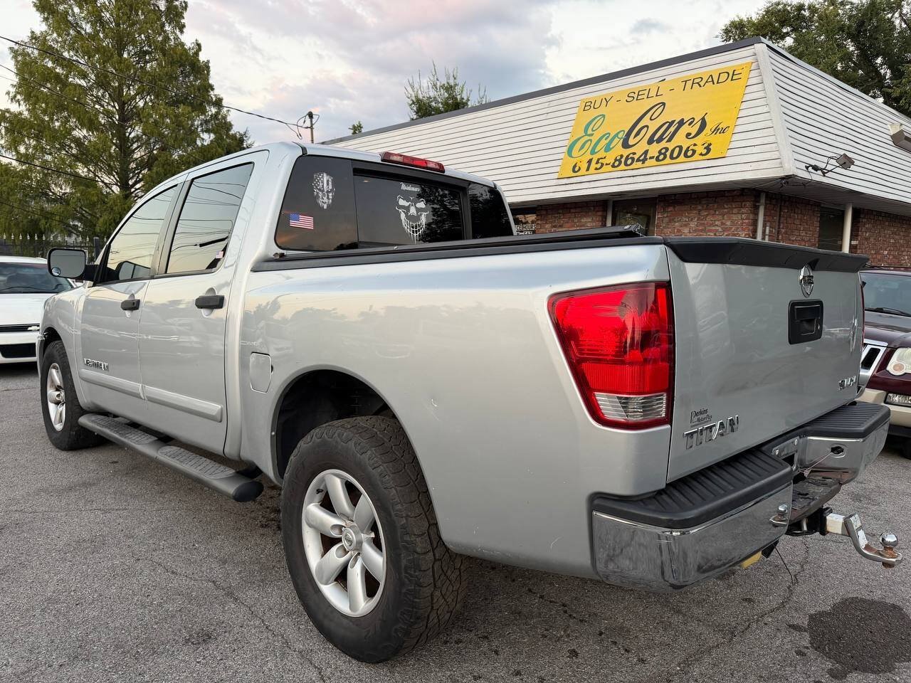Used 2013 Nissan Titan SV AWD/4WD image 13