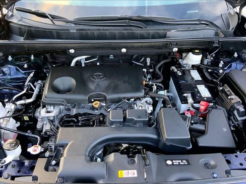 Used 2024 Toyota RAV4 XLE image 30