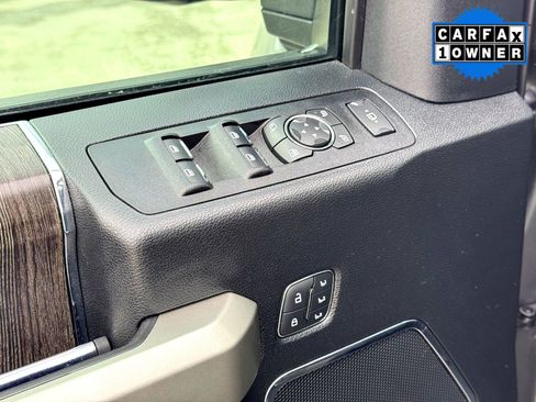 Used 2021 Ford F250 Lariat w/ Lariat Value Package image 16