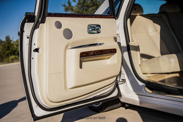 Used 2013 Rolls-Royce Ghost RWD image 67