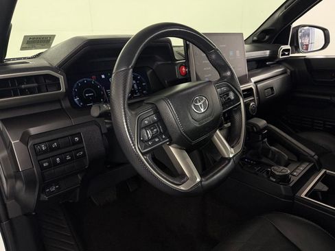 Used 2025 Toyota 4Runner TRD Off-Road Premium w/ Tow Technology Package AWD/4WD image 20