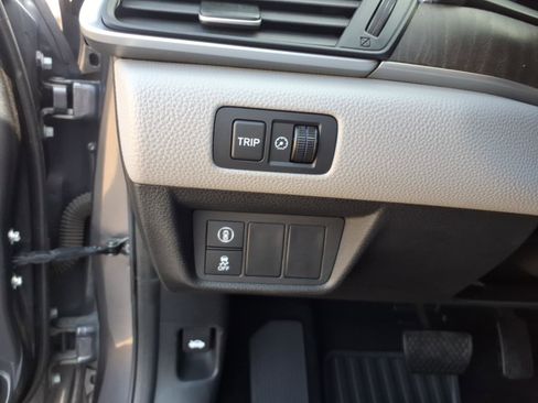 Used 2019 Honda Accord EX image 19