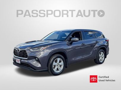 Certified 2021 Toyota Highlander LE