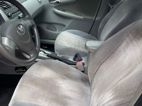 Used 2010 Toyota Corolla LE FWD image 8