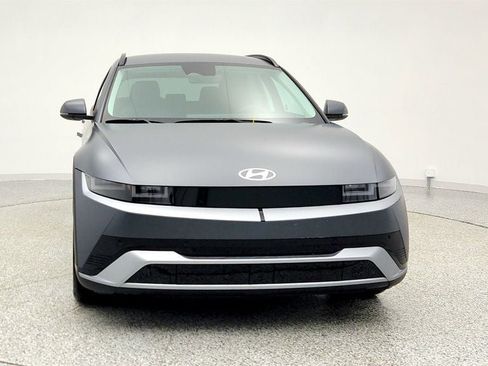 Used 2025 Hyundai Ioniq 5 SEL image 2