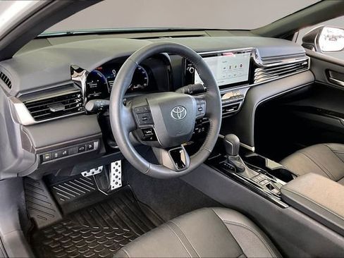 Used 2025 Toyota Camry XSE image 14