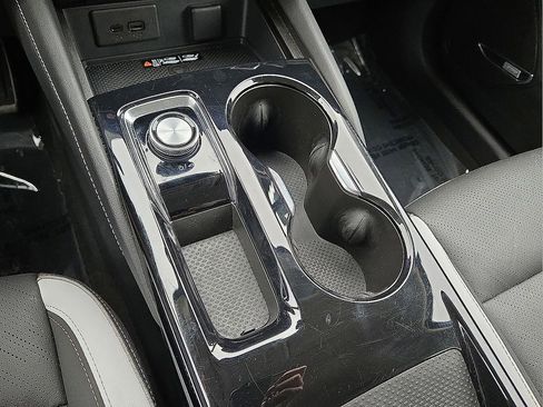 Used 2025 Buick Envision Sport Touring image 29