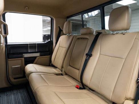 Used 2020 Ford F250 Lariat image 19