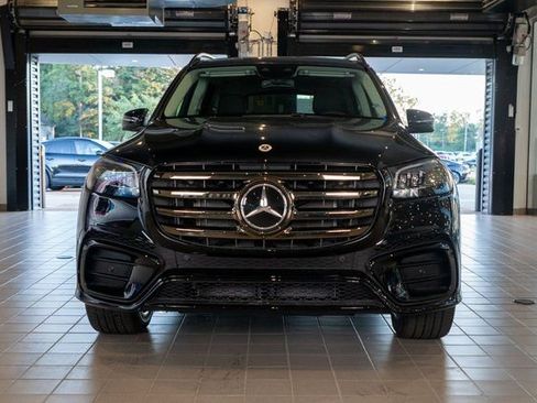 Used 2026 Mercedes-Benz GLS 450 4MATIC image 2