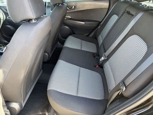 Certified 2022 Hyundai Kona SE AWD/4WD image 16