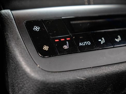 Used 2023 Nissan Pathfinder Platinum AWD/4WD image 40