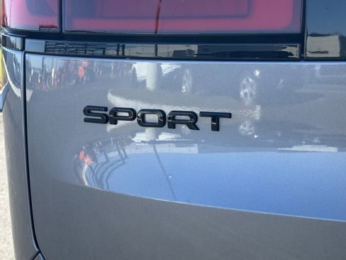 New 2025 Land Rover Range Rover Sport Dynamic SE image 38