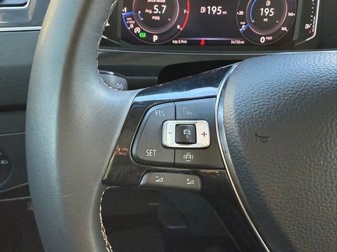 Used 2021 Volkswagen Tiguan SEL w/ 2-Row Tiguan MDO Package image 26