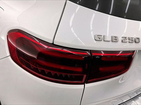 Used 2026 Mercedes-Benz GLB 250 image 26
