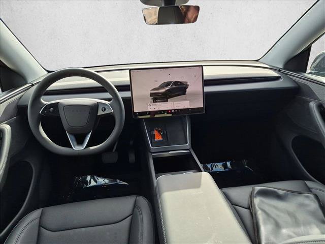 Used 2026 Tesla Model Y 2WD image 17