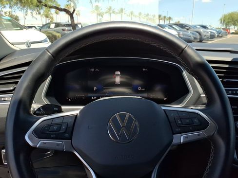 Certified 2024 Volkswagen Tiguan SE AWD/4WD image 27