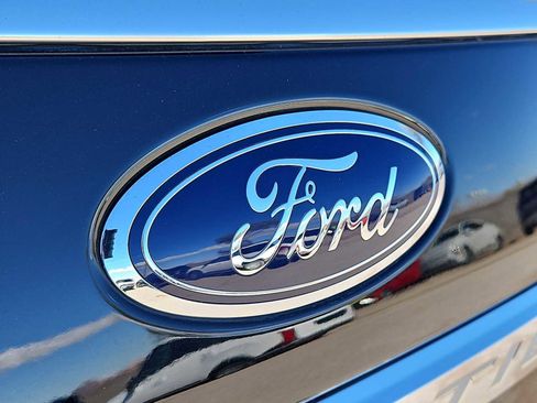 Used 2021 Ford Expedition Max XLT image 12