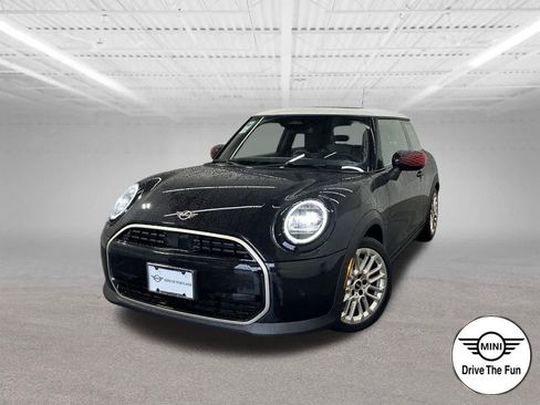 Certified 2025 MINI Cooper 2-Door Hardtop image 1