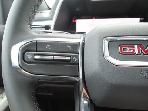 New 2026 GMC Canyon Elevation w/ Convenience Package RWD image 23