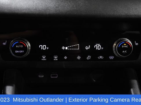 Used 2023 Mitsubishi Outlander SE AWD/4WD image 18