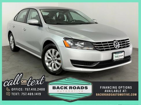 Used 2015 Volkswagen Passat 1.8T Limited Edition FWD image 1