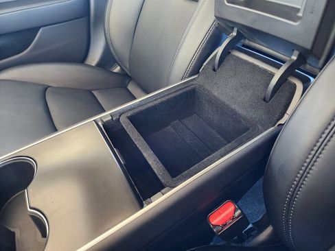 Used 2018 Tesla Model 3 Long Range RWD image 49