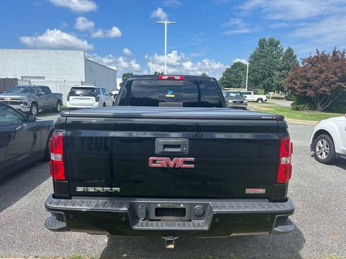 Used 2015 GMC Sierra 1500 SLE w/ All-Terrain Package AWD/4WD image 10