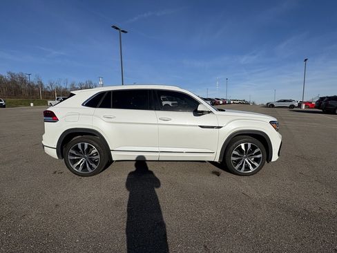 Used 2022 Volkswagen Atlas Cross Sport SEL Premium R-Line image 6