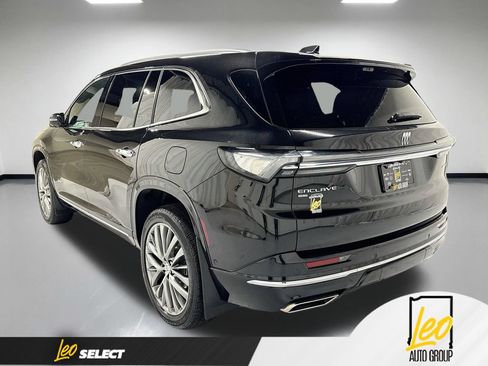 Used 2025 Buick Enclave Avenir w/ Super Cruise Package AWD/4WD image 10