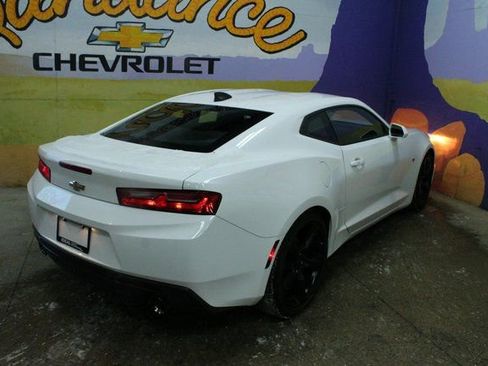 Used 2018 Chevrolet Camaro LT image 8