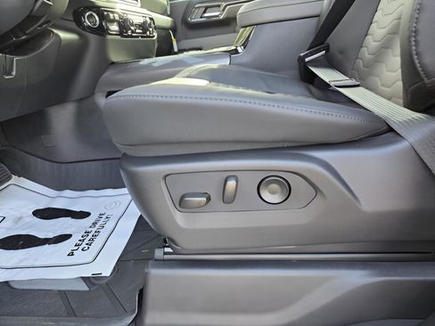 New 2026 Chevrolet Silverado 2500 ZR2 w/ LPO, Dark Essentials Package image 18